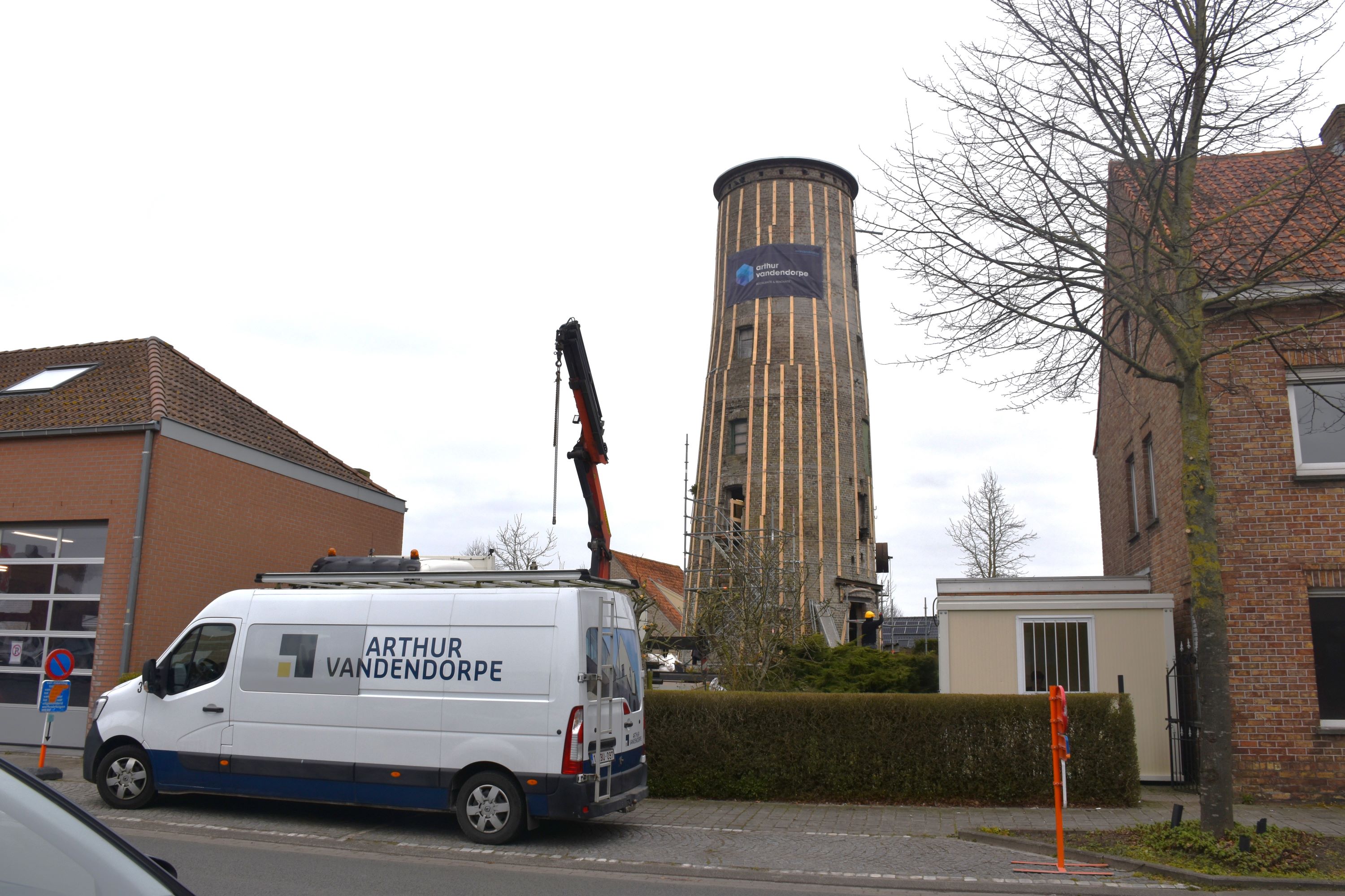 RENOVATIE MOLEN VAN KERREBROECK VAN START GEGAAN